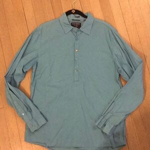 Men’s Guess shirt